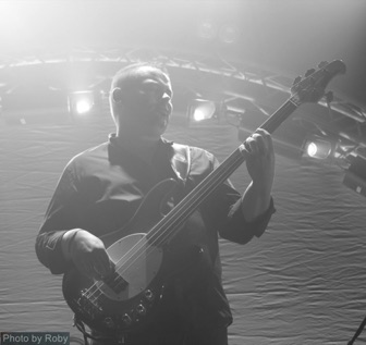 ZakFretless.jpg